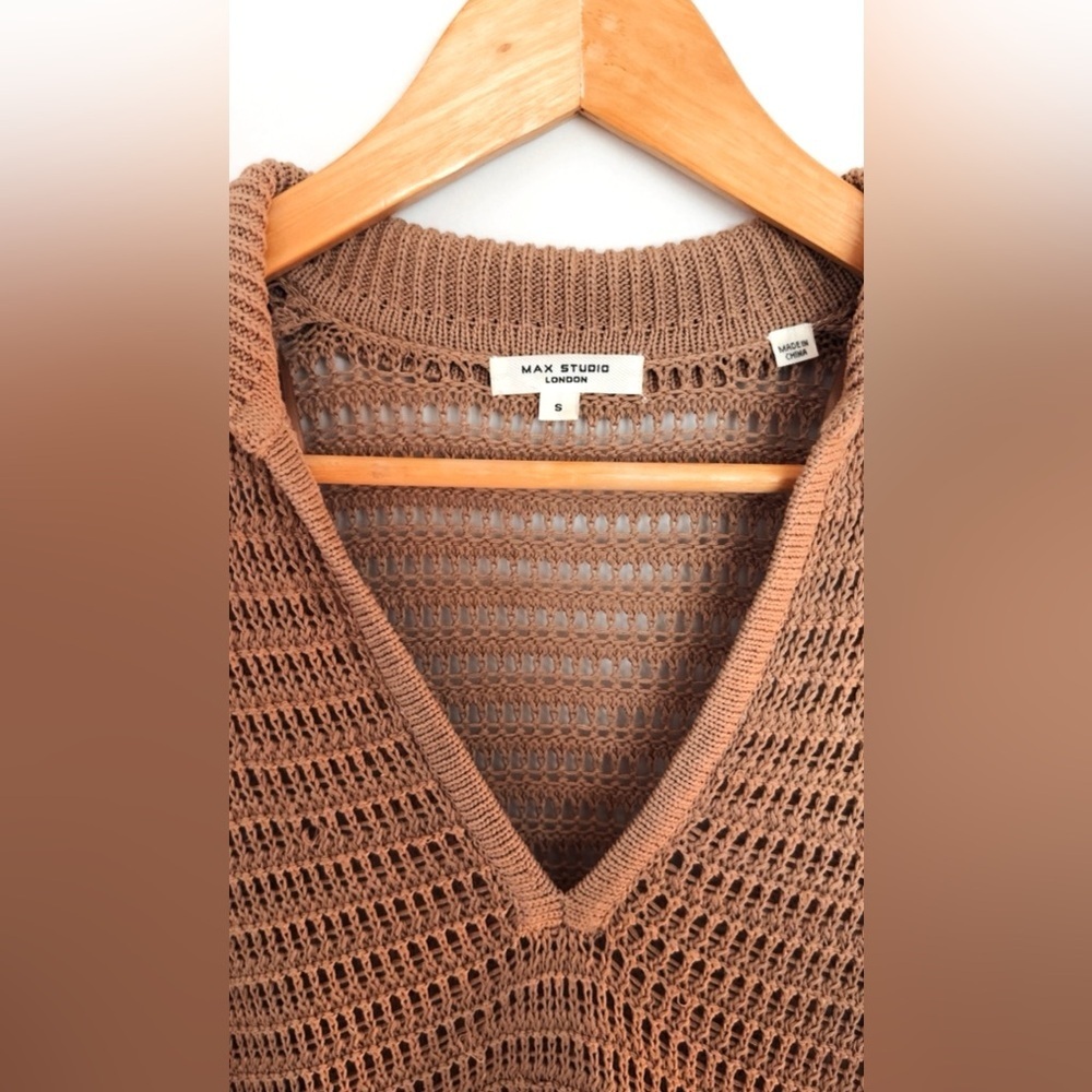 Max Studio V-Neck Sweater in Brown - Picture 3 of 4